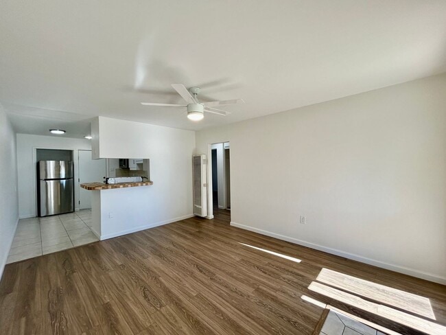 Photo - 2 bed 1 Bath with Garage in The Heart of Clairemont!