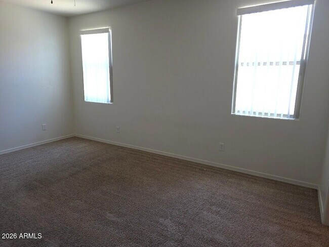 Photo - 10825 W Taylor St