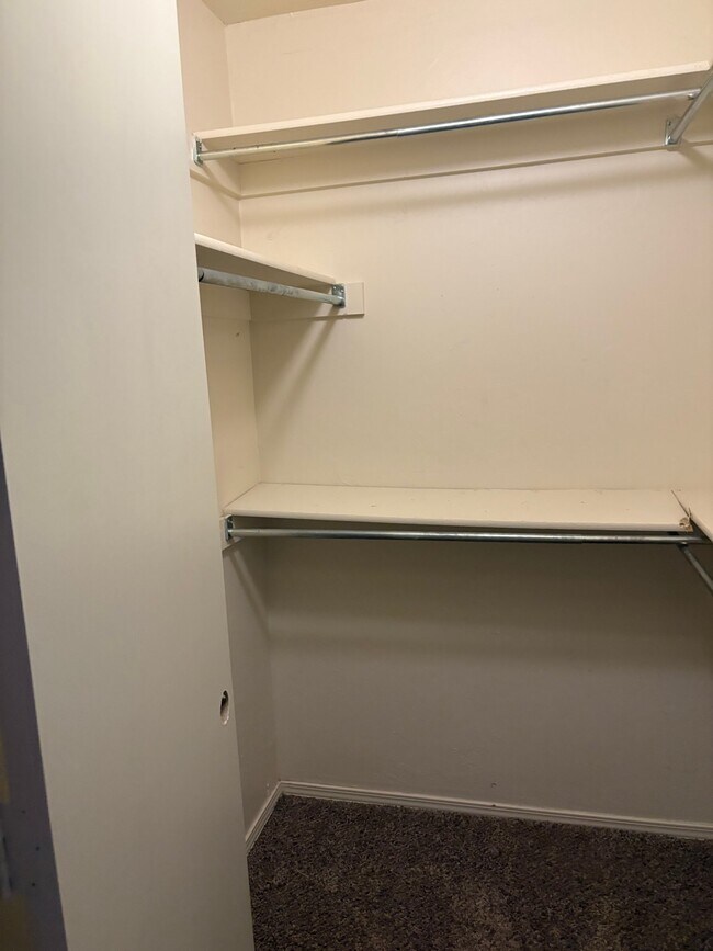 Photo - 420 W Jefferson St Unit B