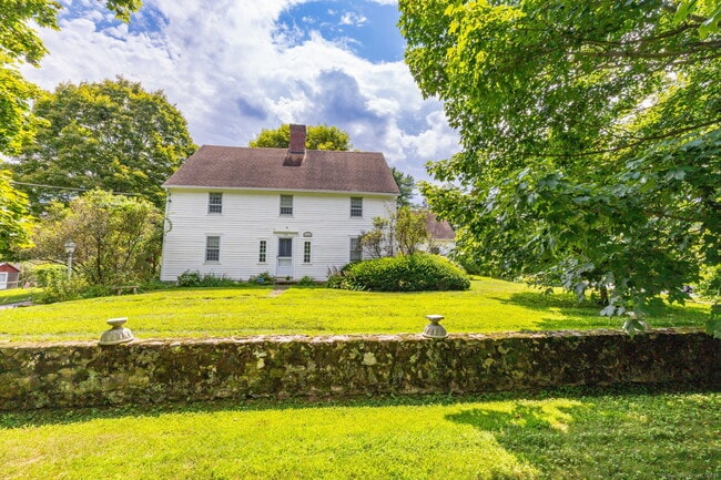 Photo - 73 Westledge Rd