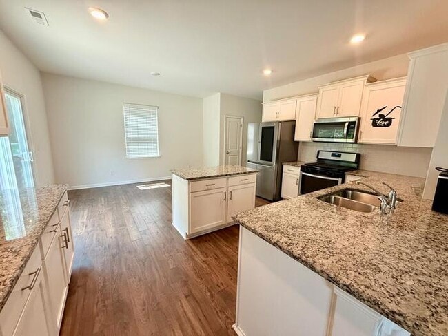Photo - 13023 Newburgh Green Dr