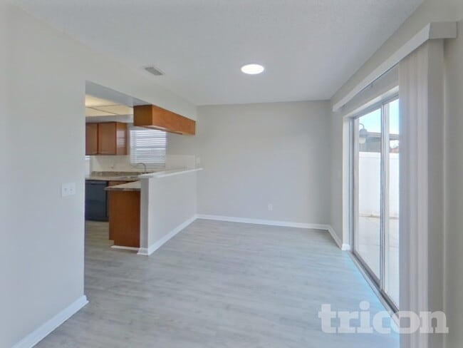 309 Regal Park Dr