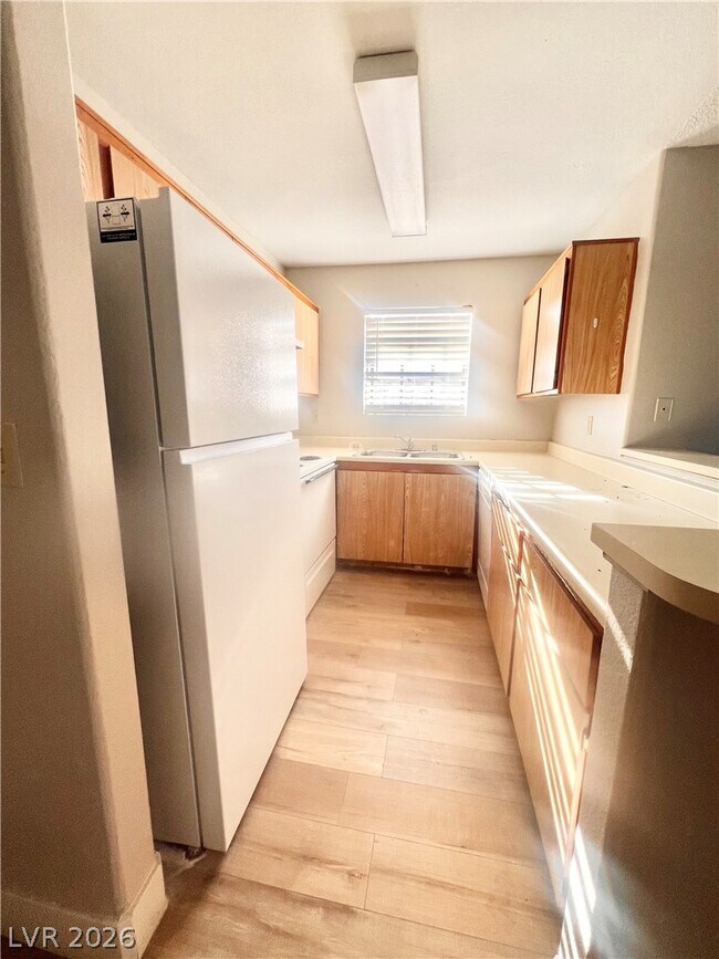 2989 Juniper Hills Blvd Unit 102