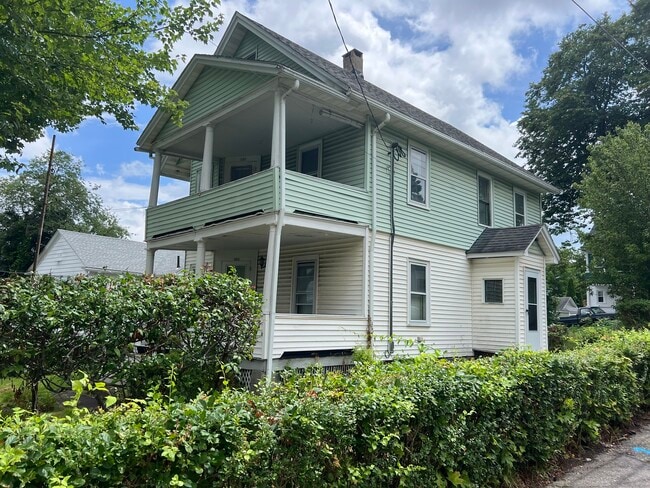 Building Photo - 133 Highland Ave Rental