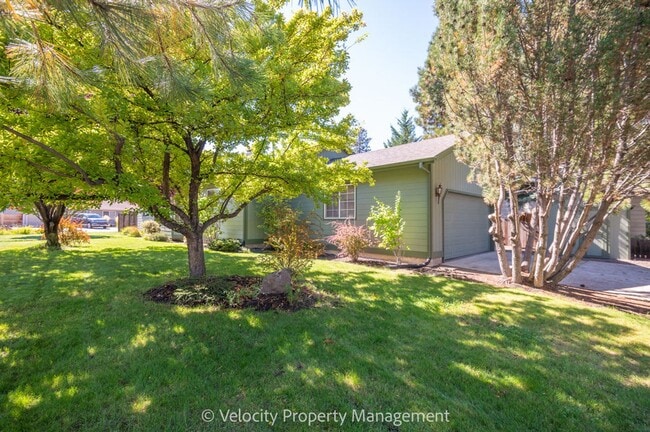 Photo - Clean & well kept, 3 bedroom, 2 bath!