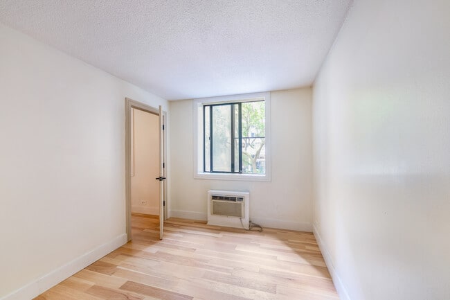 1339 N Dearborn 2B - 1339 N Dearborn 2B