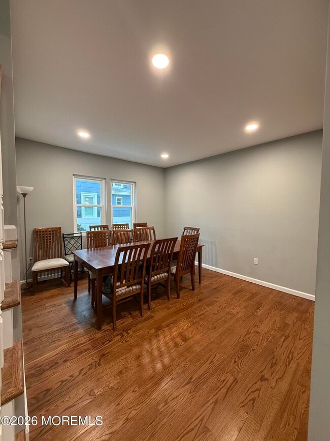 Photo - 591 Vernon St