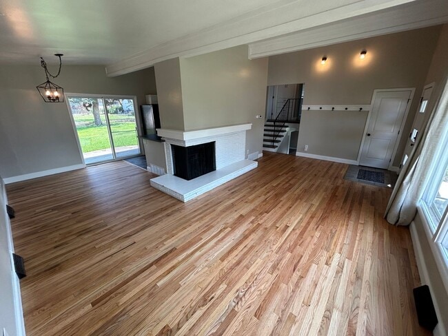 Building Photo - Beautiful 3 Bed, 1.5 Bath in Spokane! Rental