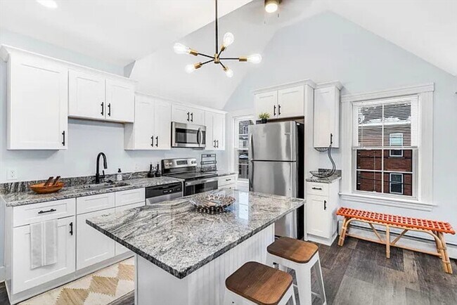 48 Sever St Unit 2A