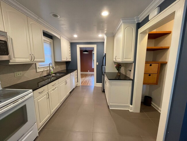 Photo - AVAILABLE JUNE - Beautiful 2 Bed 1 Bath Woodland Home