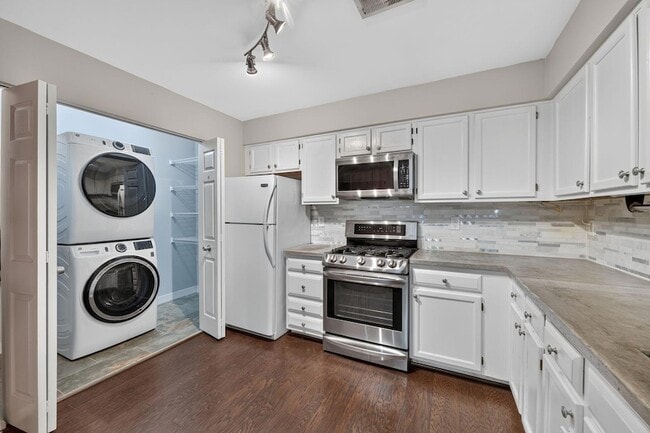 Photo - 6107 Wigmore Ln Unit A