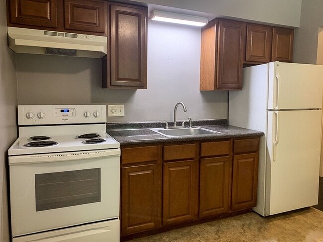 Photo - 6650 Corbly Rd Unit 4