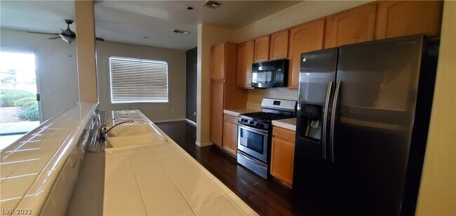 Photo - 700 Peachy Canyon Cir Unit 102