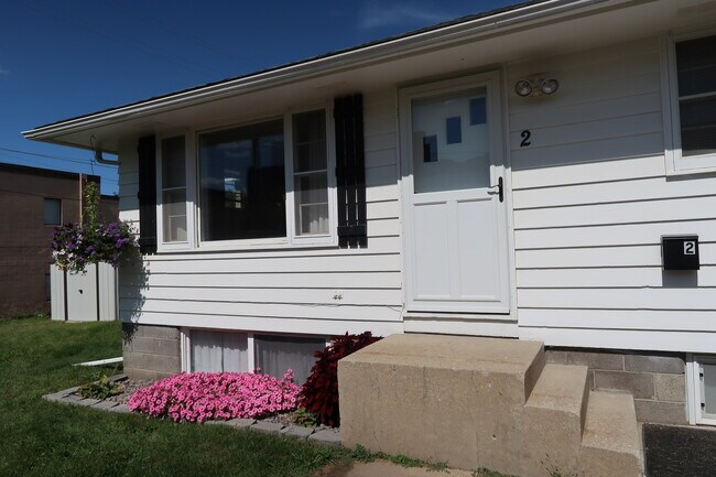 Main Entrance - 1527 2nd Ave NE Apartamentos Unidad 2