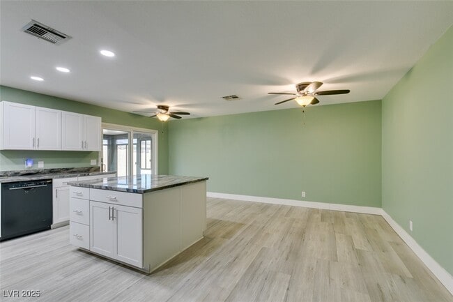 Photo - 605 Mosswood Dr