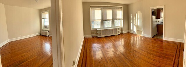 Photo - Elizabeth Court Apartments