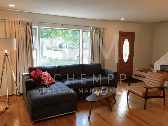 Photo - Updated 4BR with two living spaces in Hikes Point **Available Now**