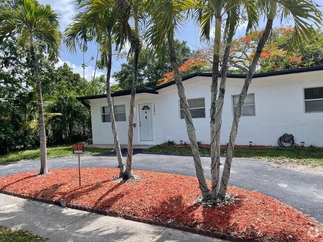 Building Photo - 13895 NW 5th Ct Rental