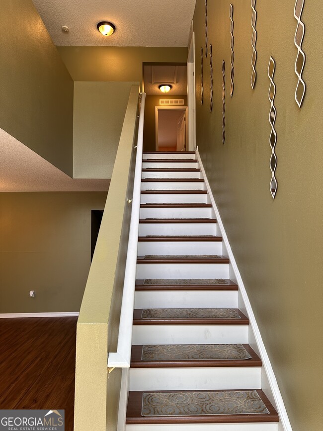 Photo - 421 Brooklet Cir House