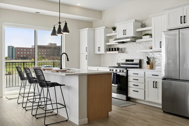 Cocina - Risor of Maple Grove 55+