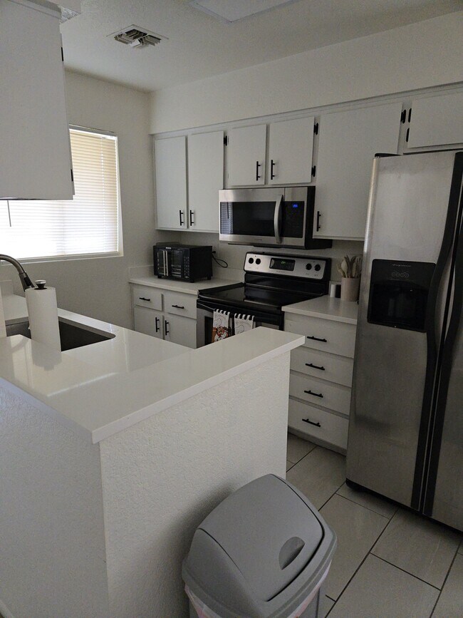Photo - 8101 N 107th Ave