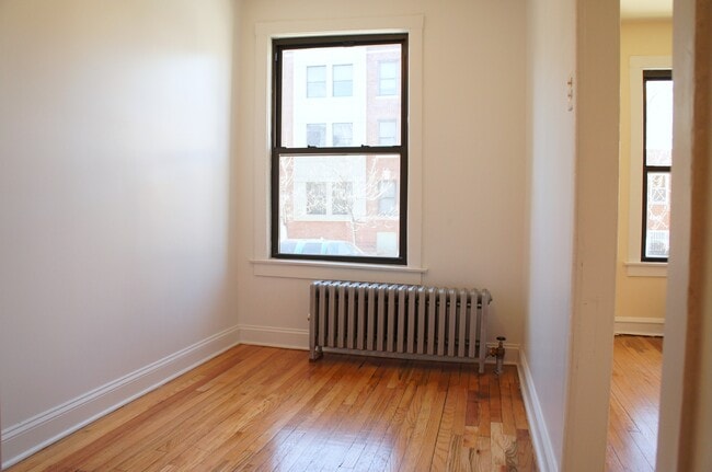 Photo - 2647 N Spaulding Ave