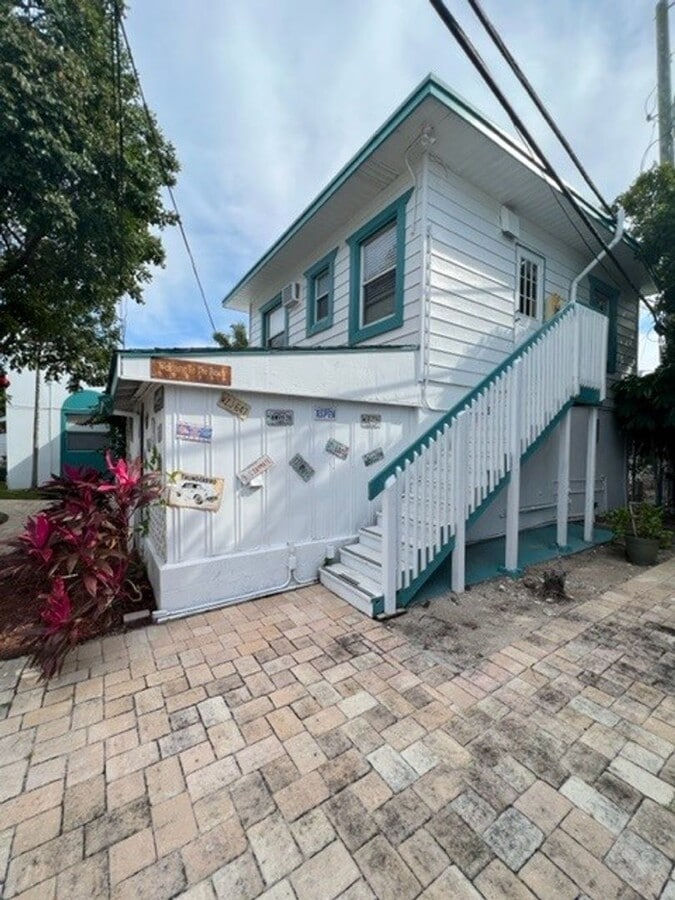 Seagrape One Apartments LLC - Seagrape One Apartments LLC