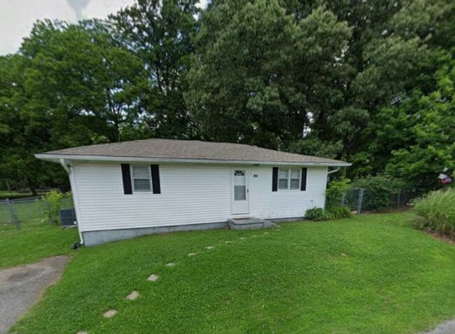 Building Photo - 118 Bruce Cir
