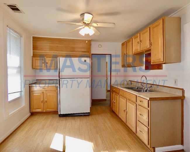 Photo - 1026 Oakwood Ave Unidad Upper