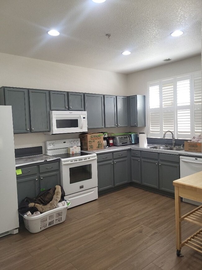 Photo - 2222 San Remo Dr