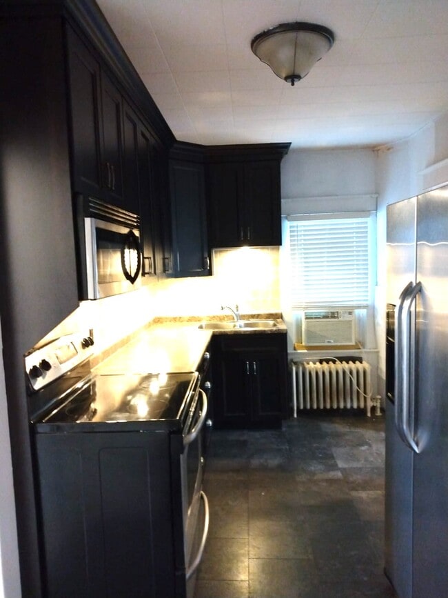 Photo - 134 Adelaide St