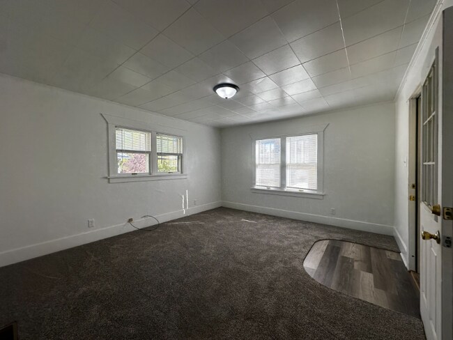 Photo - 430 S Grant St