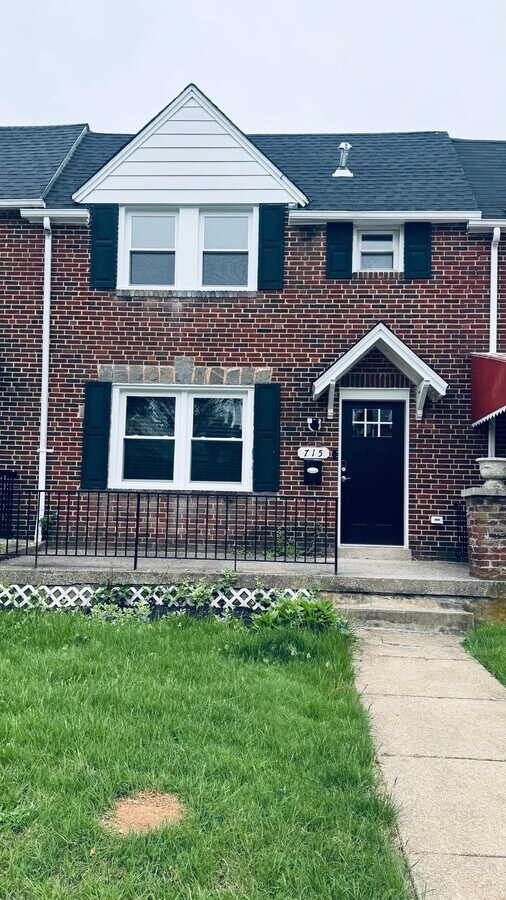 Photo - 715 Radnor Ave