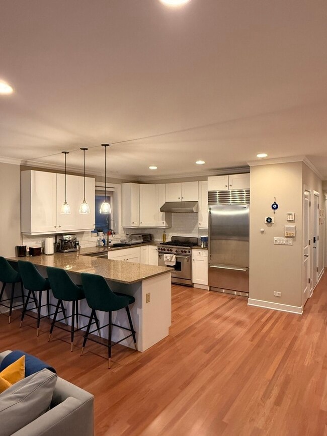 Photo - 2319 W Wabansia Ave