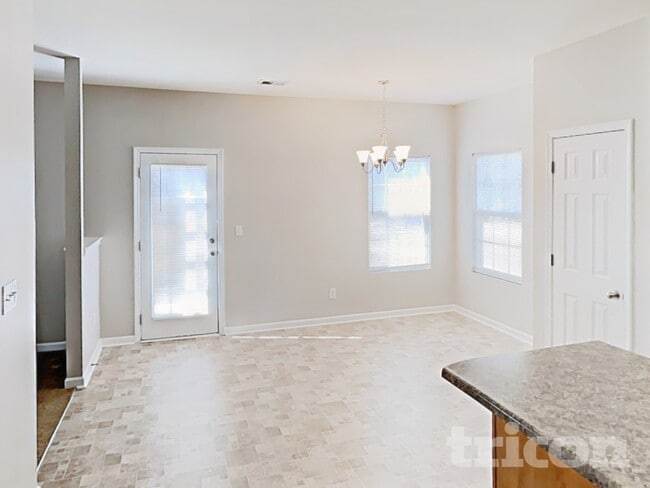 Photo - 413 Stoney Run Dr