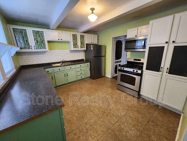 Photo - 2025 S 7th St