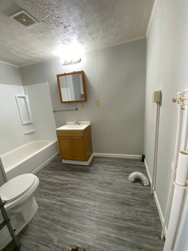 Photo - 512 Fitton Ave