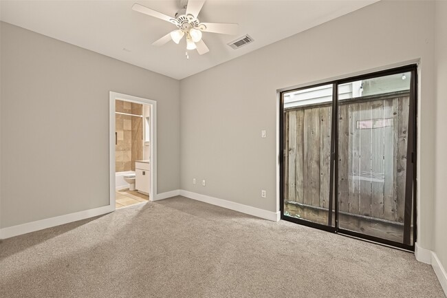 Photo - 4108 Spencer St Unidad A