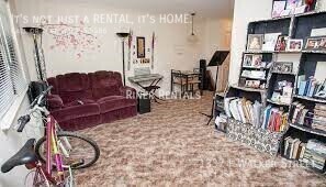 Photo - 1337 Walker St