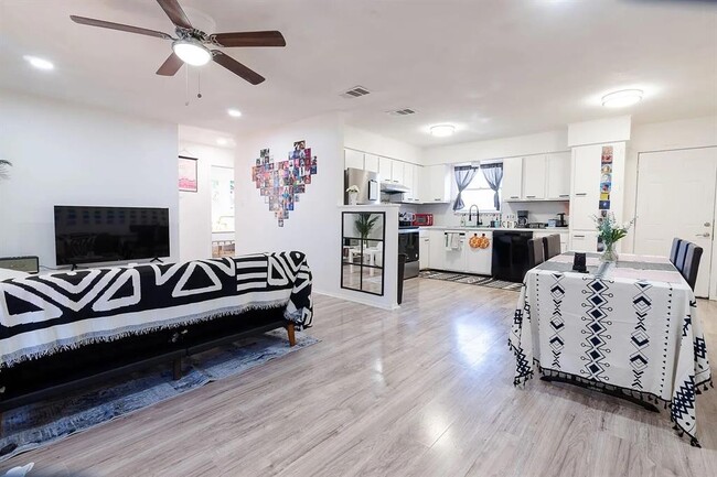 Photo - 3006 Matador Dr