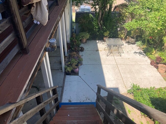 Photo - 615 E I St Unit 1