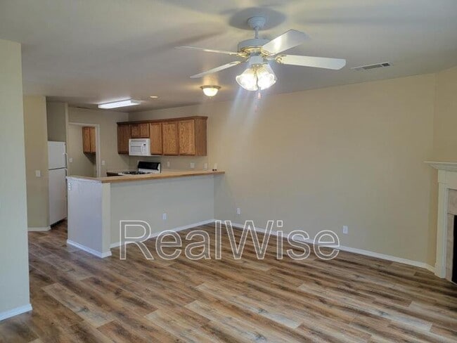 2080 NE Chanel Ct