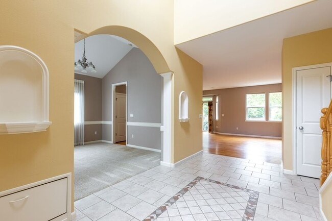 Photo - 11528 SE Verns Way