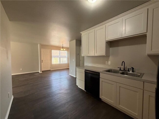 672-672 W Martha Dr Unidad 672 Martha