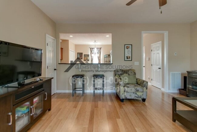 Photo - 921 Spence Enclave Ct