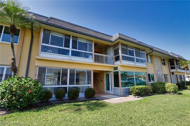 Photo - 1669 Edith Esplanade