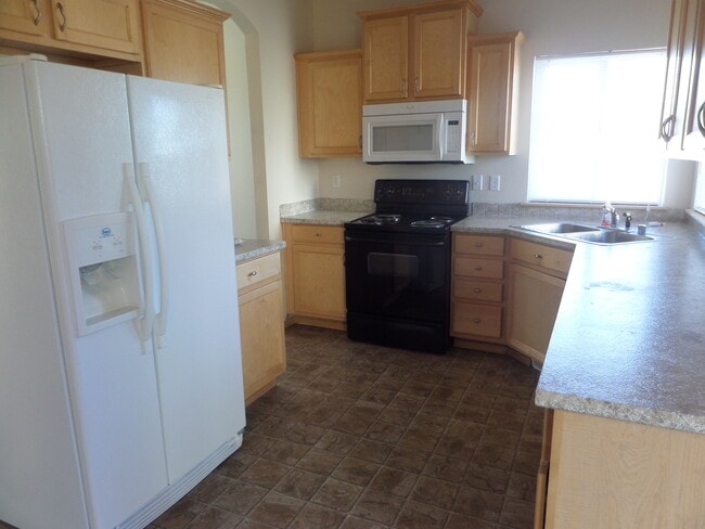 Photo - 3 Bedroom 2.5 Bath Home in Great Blueberry Ridge Neighborhood with Garage