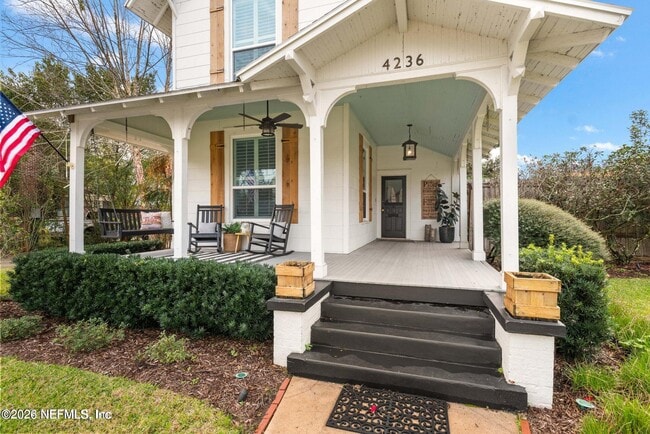 Photo - 4236 Melrose Ave