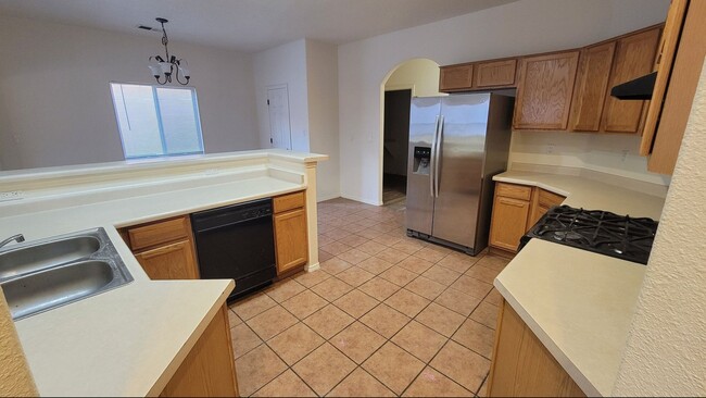 Photo - Spacious 4 bedroom in 7 Bar North! Near Cottonwood and Rio Rancho.