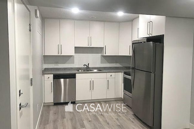 Building Photo - 7812-7174 174 Ave NW